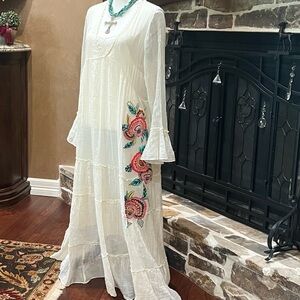 Soft Surroundings Maxi Dress with Floral Embroidery NWT